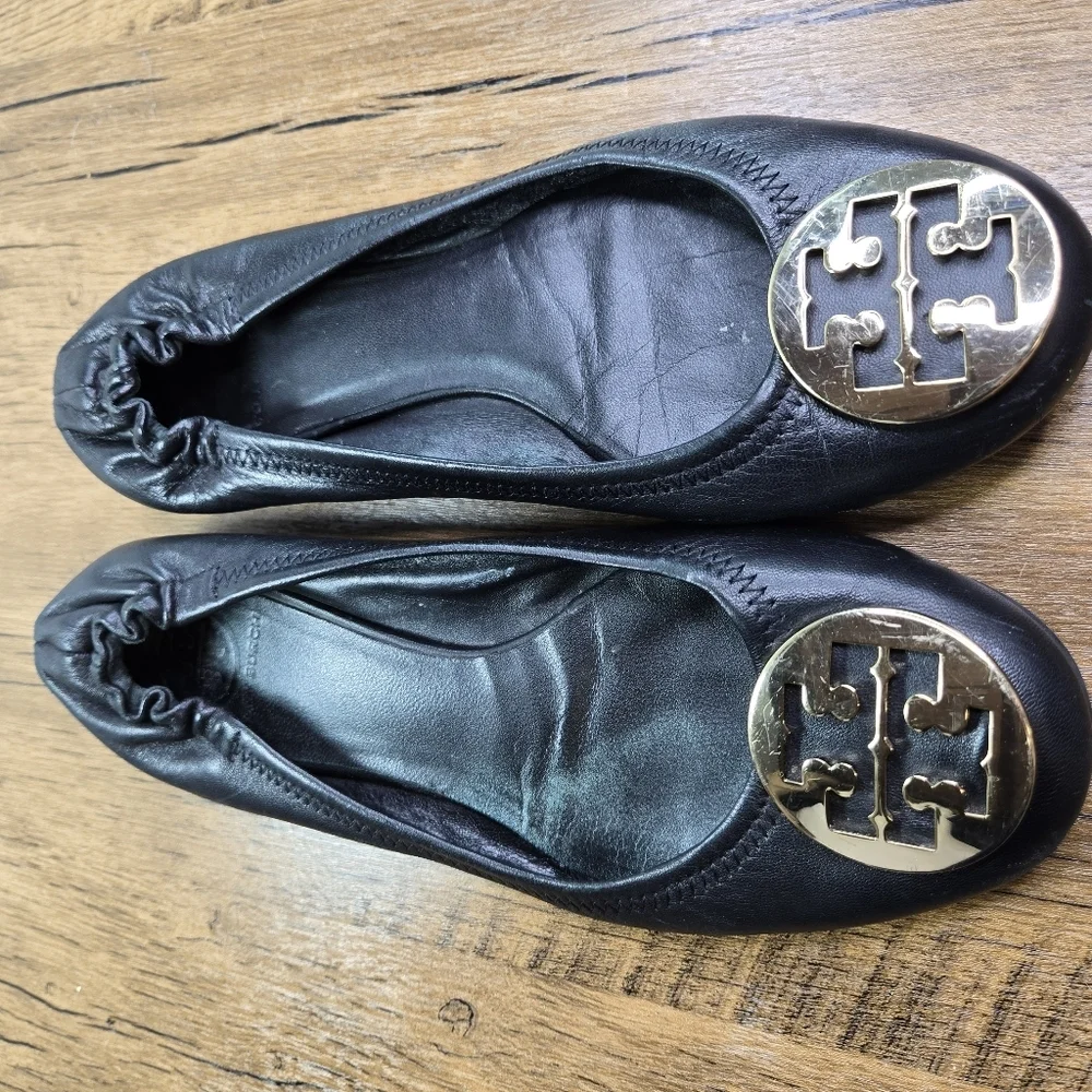Tory Burch Reva Black Leather Ballet Flats Gold Logo Hardware